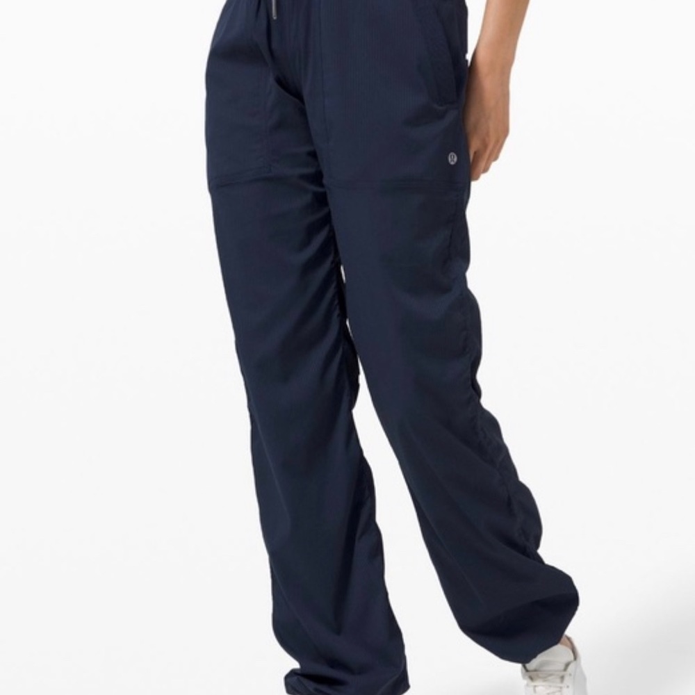 Lululemon Dance Studio Joggers in Navy